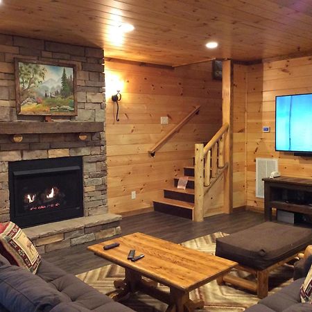 Ridge View Lodge Nature And Mountain View - Hot Tub - Firepit - Yard - Games Gatlinburg Exterior photo