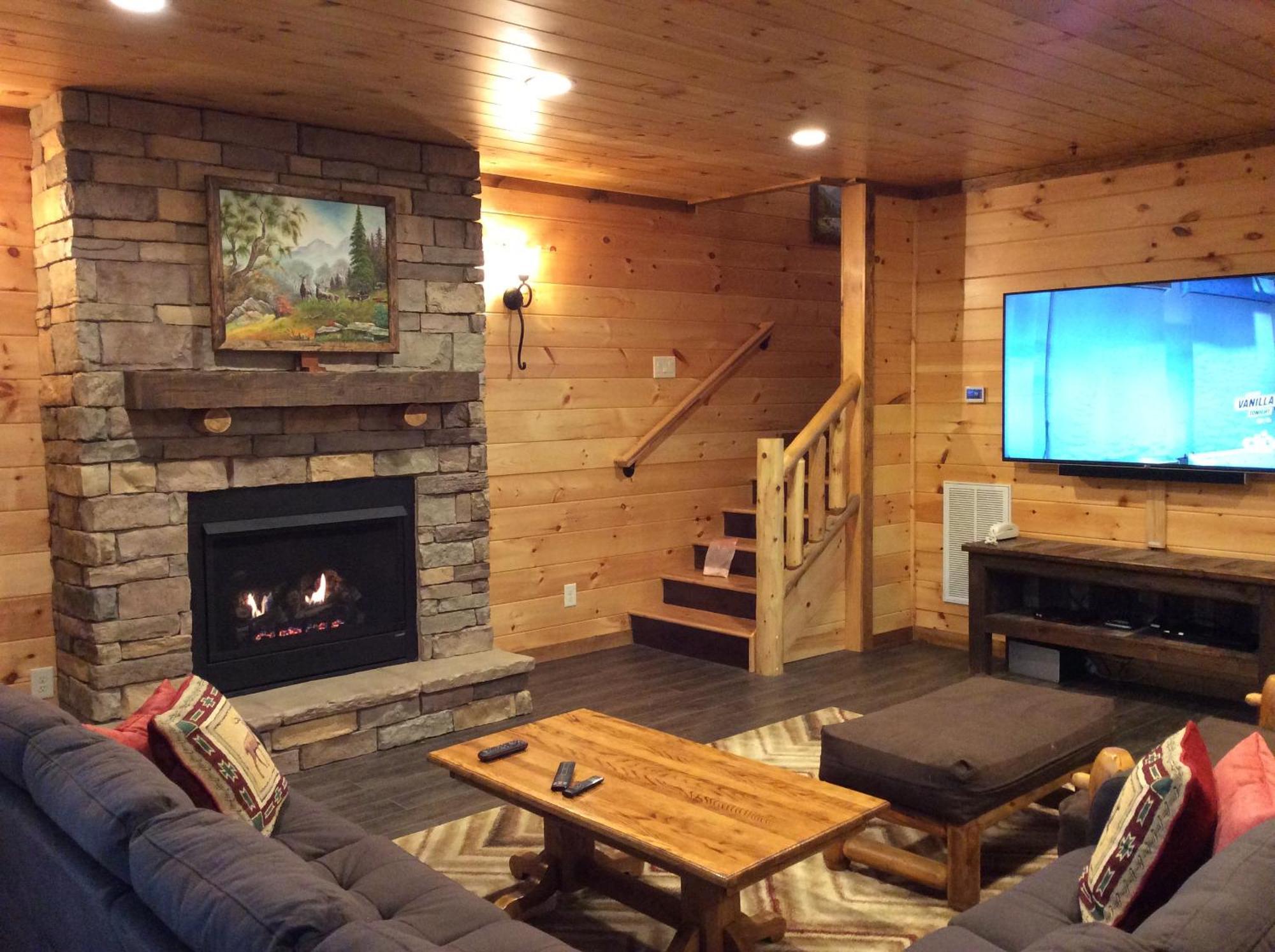 Ridge View Lodge Nature And Mountain View - Hot Tub - Firepit - Yard - Games Gatlinburg Exterior photo