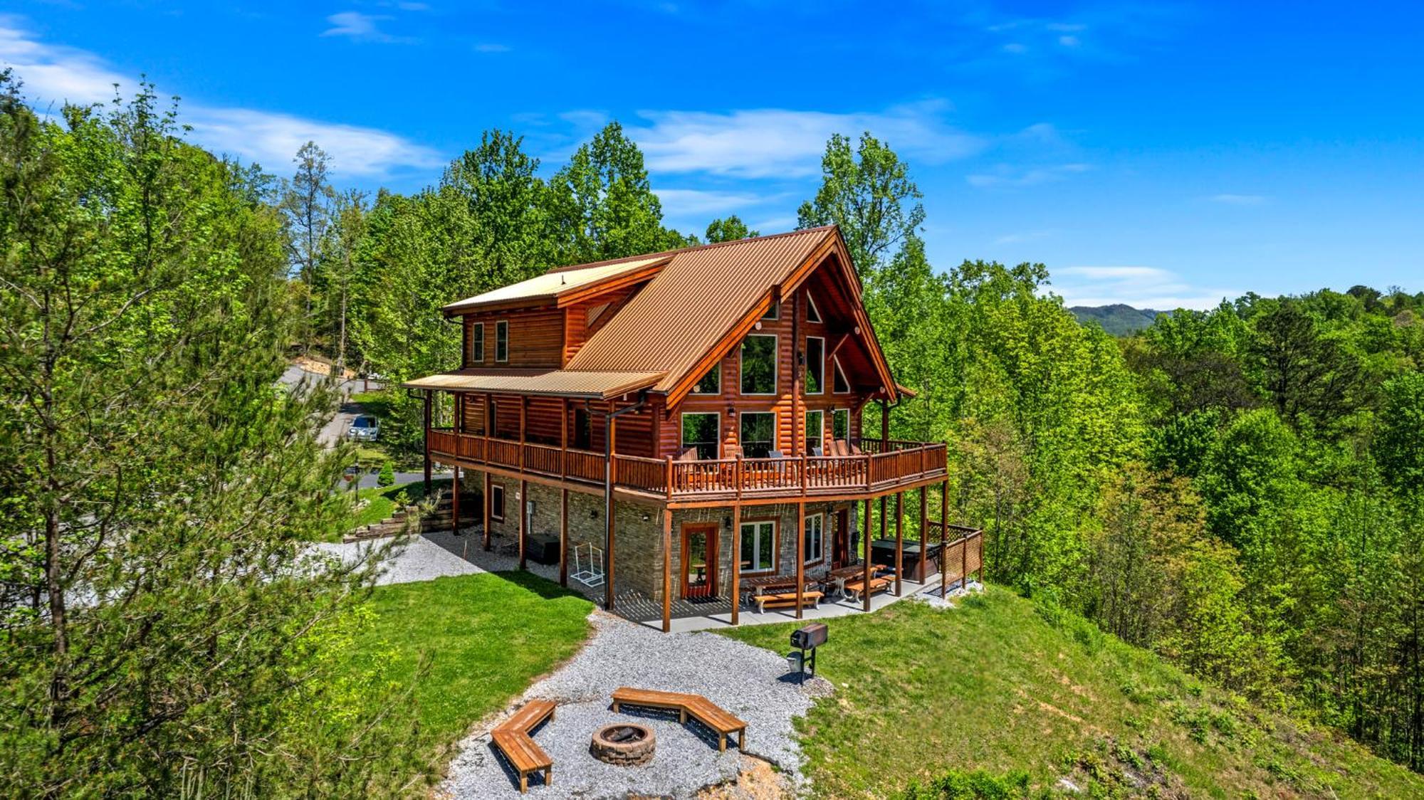 Ridge View Lodge Nature And Mountain View - Hot Tub - Firepit - Yard - Games Gatlinburg Exterior photo